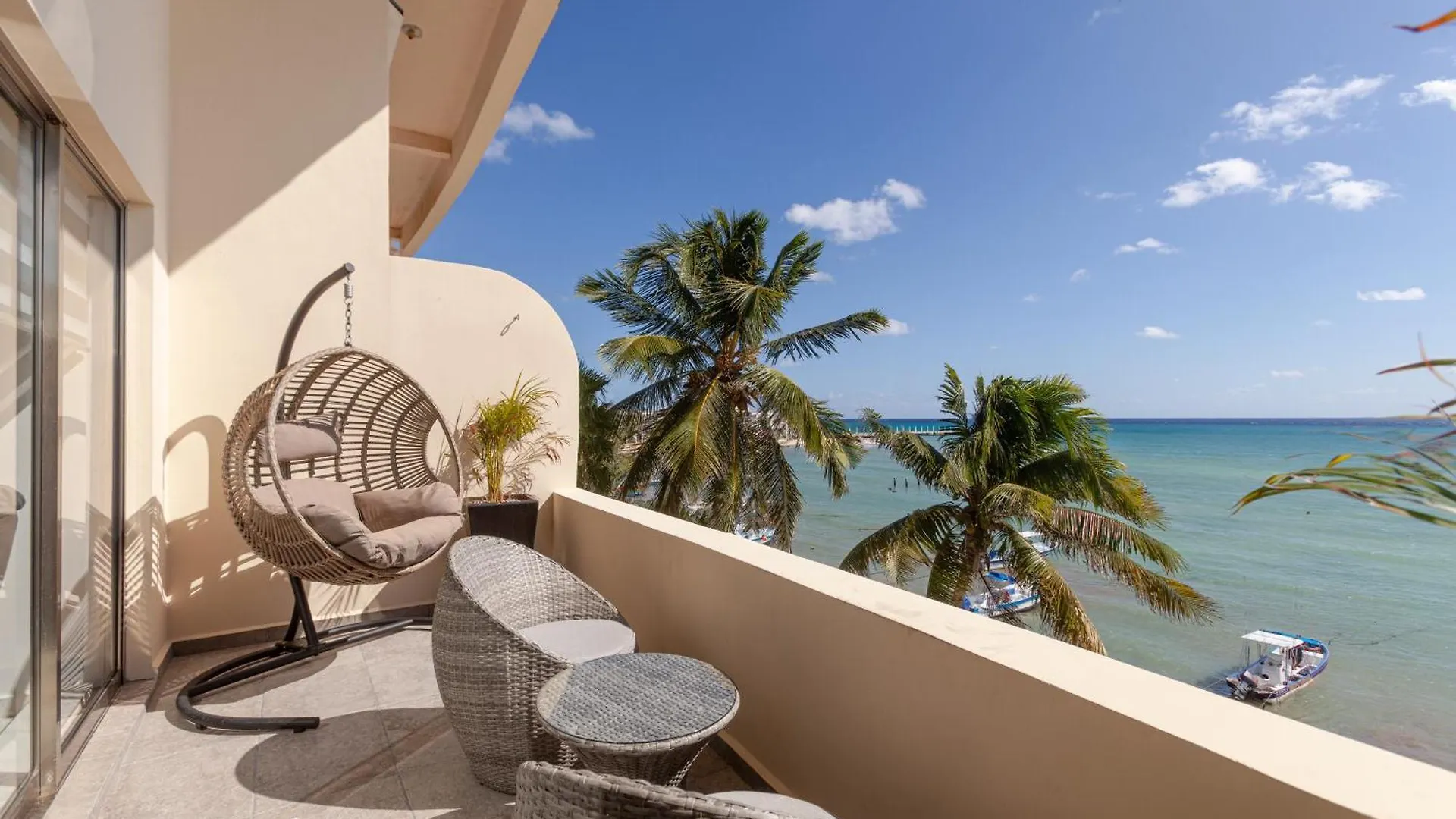 Ocean Plaza By Zama Homes Playa del Carmen 0*,