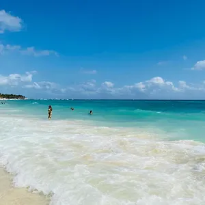Depa Verano/seguridad/alberca A 13 Min Playa En Auto Apartamento